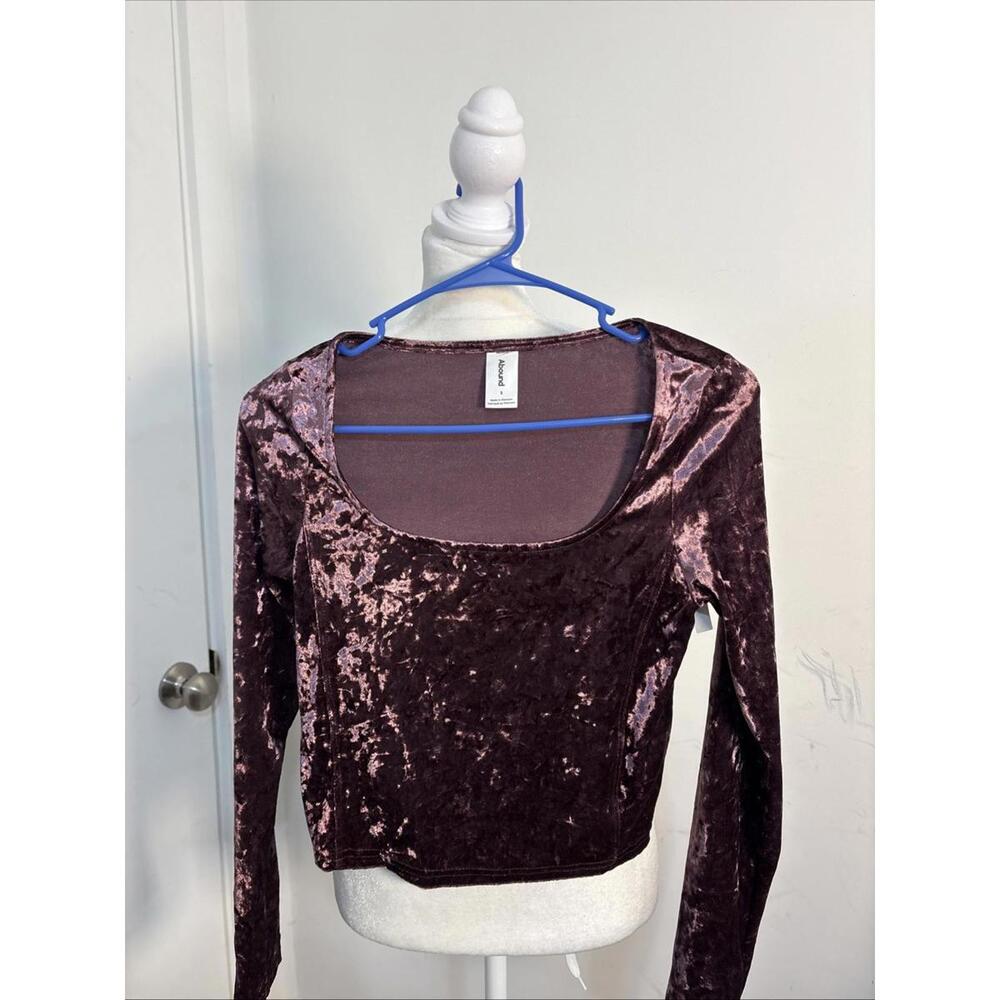 NWT NORDSTROM abound sz S purple shiny velour crushed Velvet long sleeve crop